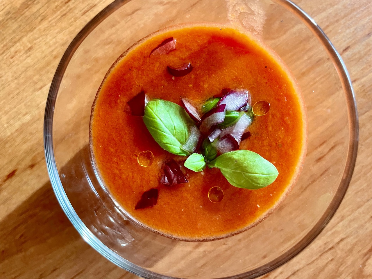 You are currently viewing Osvěžující studená polévka gazpacho z Andalusie